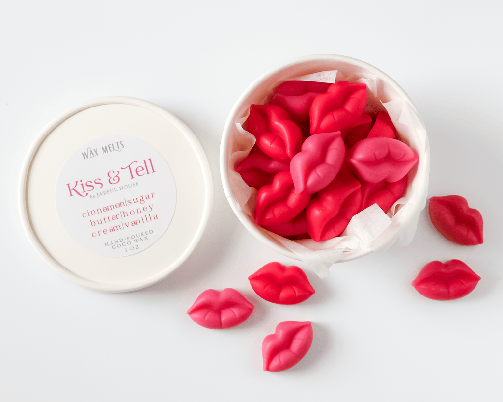 Kiss & Tell Wax Melts – Lip-Shaped, Romantic Cinnamon Vanilla Scent