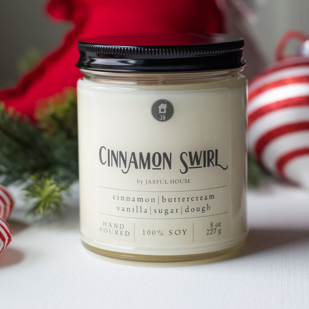 Christmas Candle Cinnamon Swirl 8 oz.